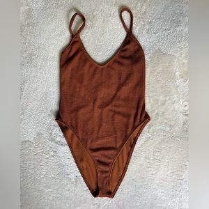 Good American Always Fits One Piece Swimsuit in Chai - like new
